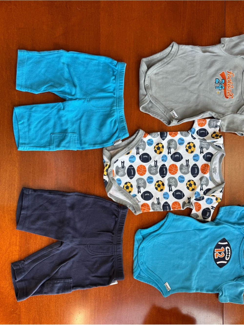 Lamaze Baby Boy 0-3M 5 Piece Sports Bodysuit & Pants Outfit Set Football